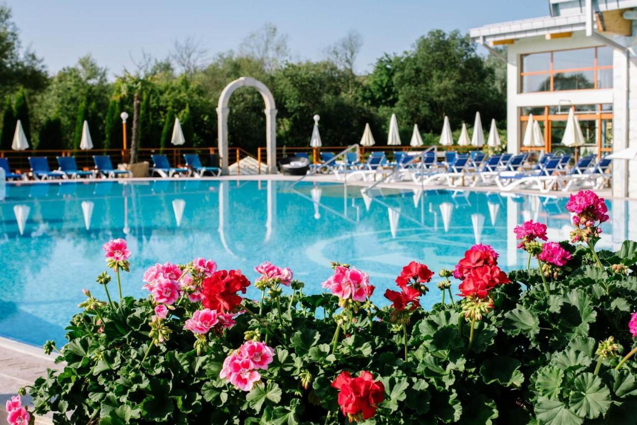 Wellness & Spa Hotel Kaskady Sliač Esterno foto