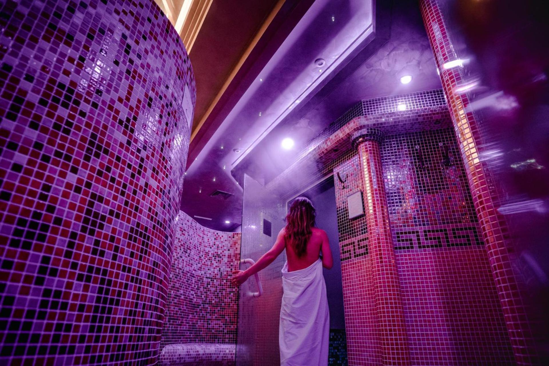 Wellness & Spa Hotel Kaskady Sliač Esterno foto
