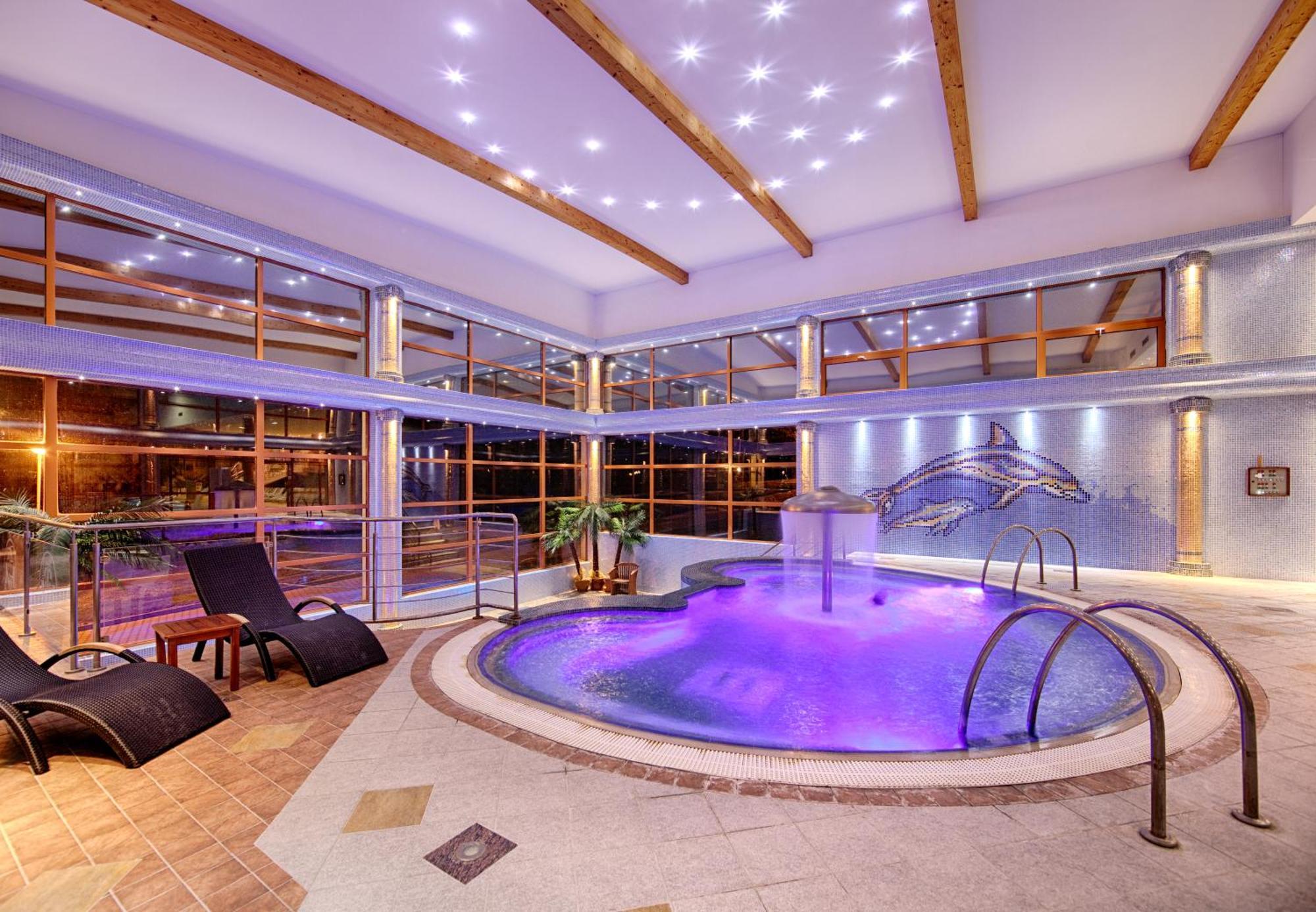 Wellness & Spa Hotel Kaskady Sliač Esterno foto