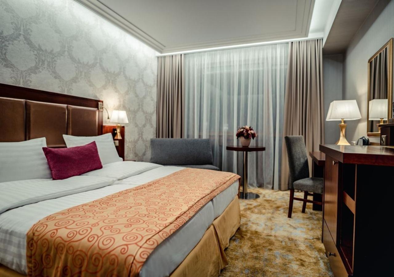 Wellness & Spa Hotel Kaskady Sliač Esterno foto