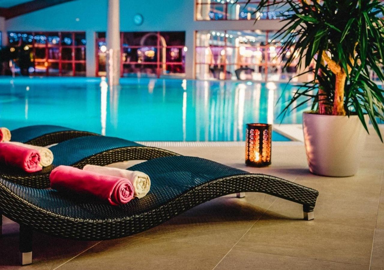 Wellness & Spa Hotel Kaskady Sliač Esterno foto