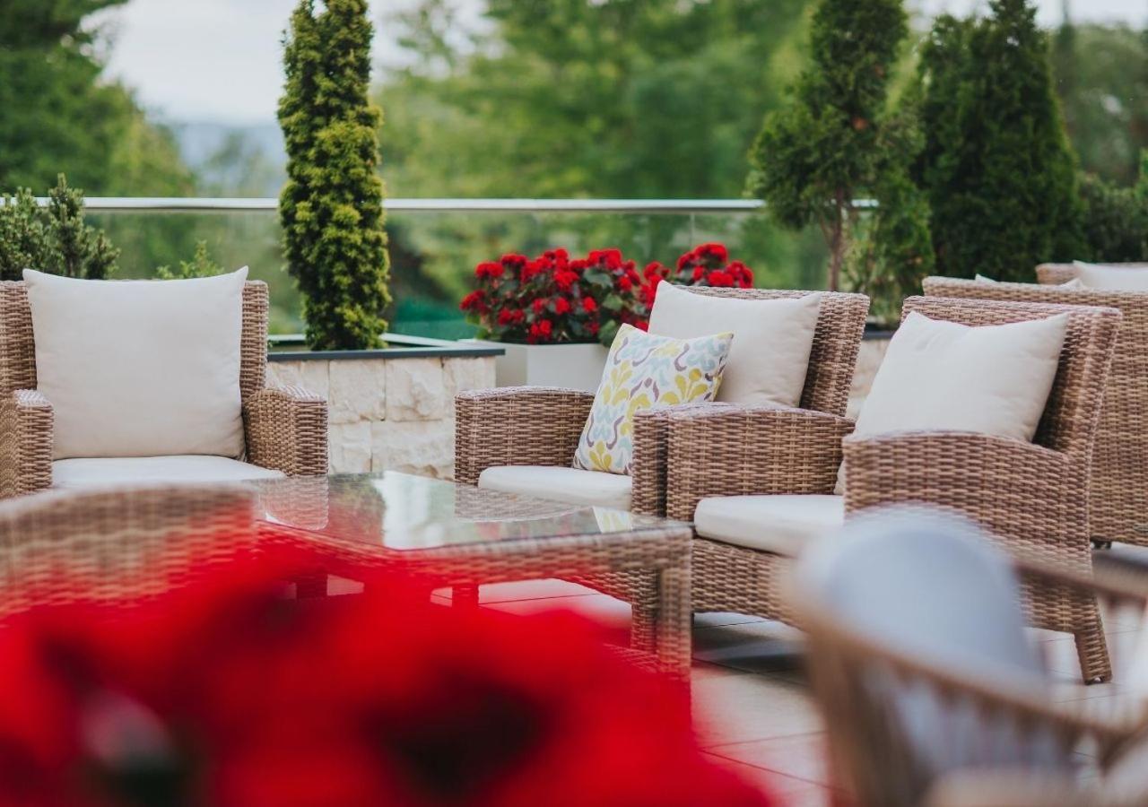 Wellness & Spa Hotel Kaskady Sliač Esterno foto