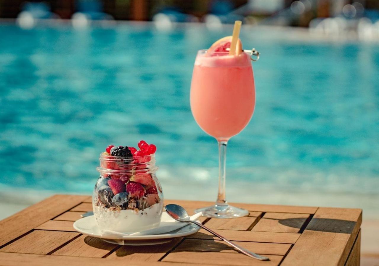 Wellness & Spa Hotel Kaskady Sliač Esterno foto