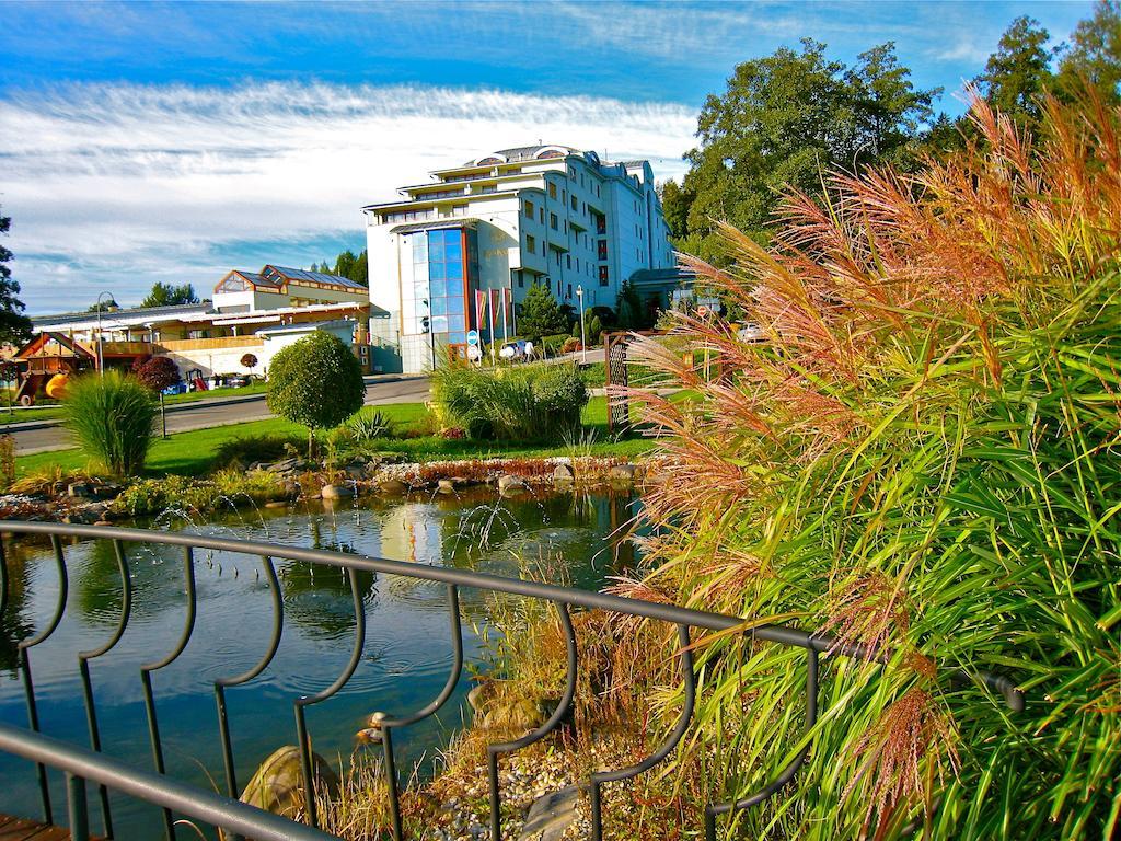 Wellness & Spa Hotel Kaskady Sliač Esterno foto